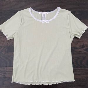 Light Green short sleeve t-shirt size 11/12 kids